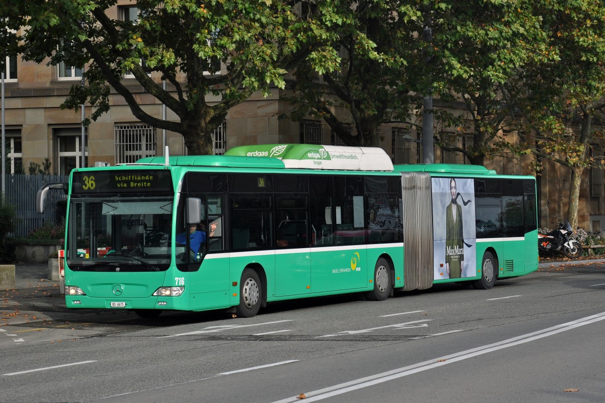 Mercedes Citaro 716 auf der Linie 36 fährt zur Haltestelle Badischer Bahnhof. Die Aufnahme stammt vom 19.09.2014.