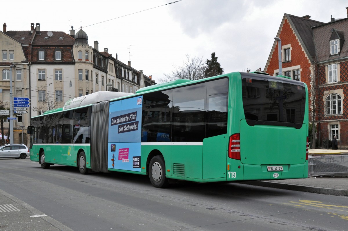 Mercedes Citaro 719 auf der Linie 38, die an der Basler Fasnacht nur bis zum Wettsteinplatz fährt, an der Endstation am Wettsteinplatz. Die Aufnahme stammt vom 24.02.2015.