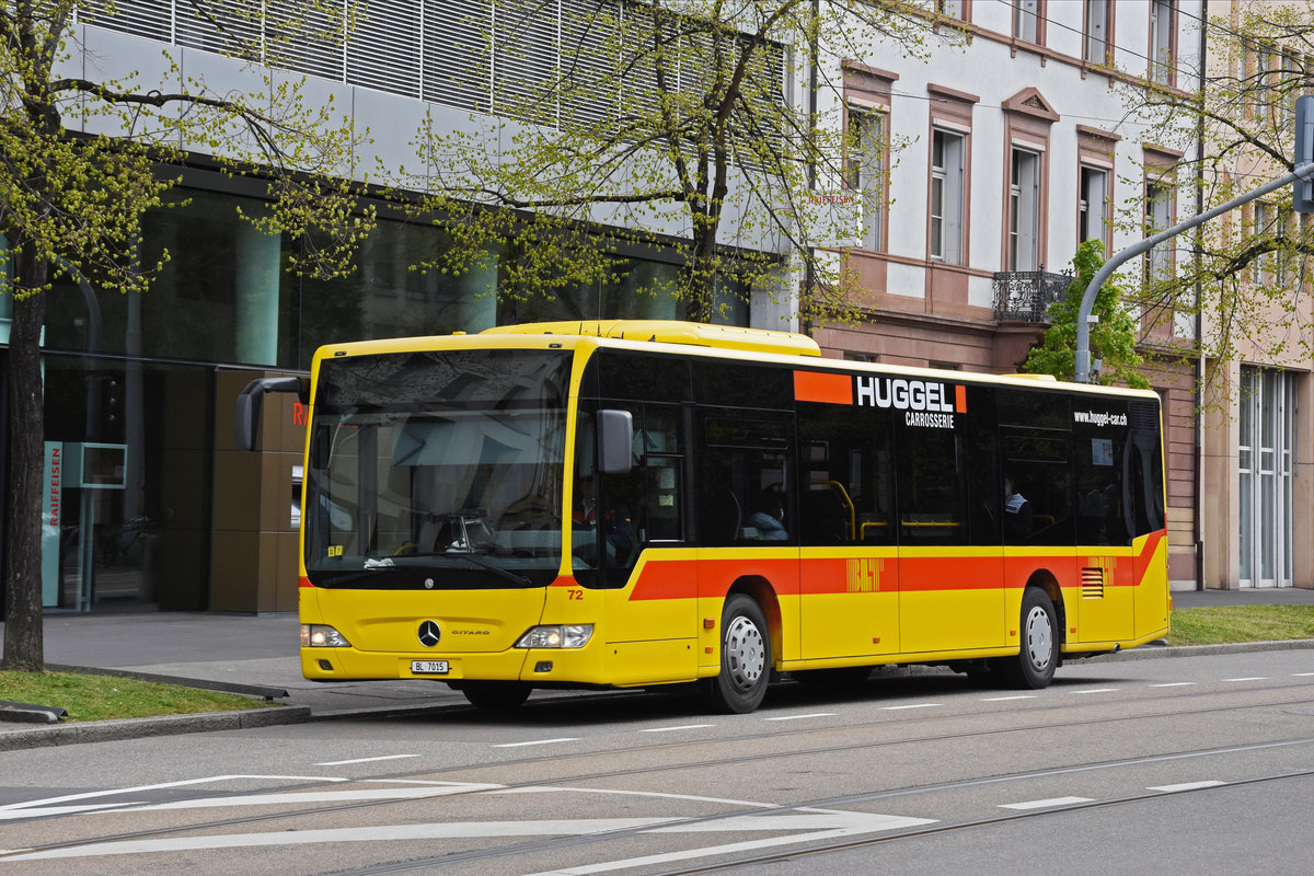 Mercedes Citaro 72 der BLT, auf der Linie 37, fährt zur Endstation am Aeschenplatz. Die Aufnahme stammt vom 15.04.2021.