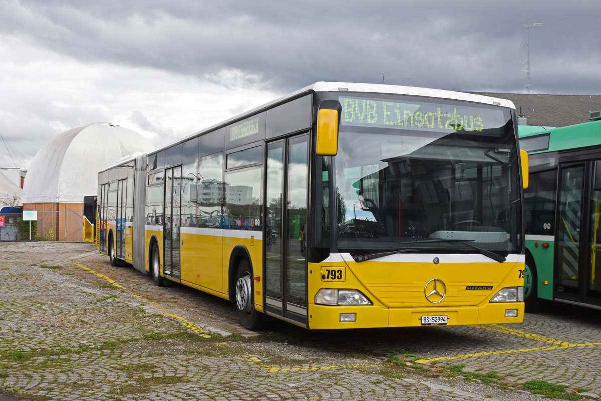 Mercedes Citaro 793 (ex Nr. 183 PU ABSN Stadel Neerach) wird bei der BVB als Ersatzbus eingesetzt. Hier steht der Bus auf dem Hinterhof des Depots Dreispitz. Die Aufnahme stammt vom 07.10.2019.