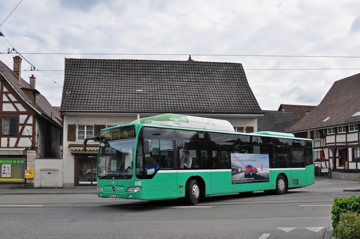 Mercedes Citaro 805 auf der Linie 33 fährt von Allschwil Richtung Schönenbuch. Die Aufnahme stammt vom 26.09.2015.