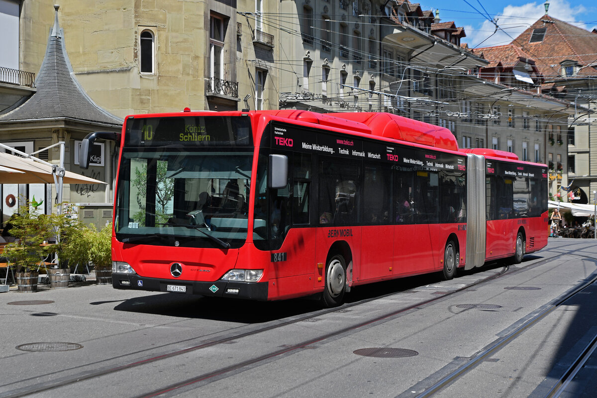 Mercedes Citaro 841, auf der Linie 10, verlässt am 20.07.2023 die Haltestelle Zytglogge.