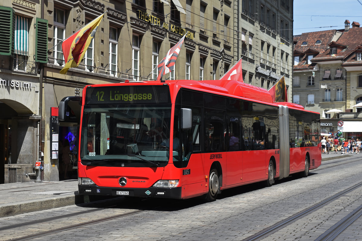 Mercedes Citaro 845, auf der Linie 12, bedient die Haltestelle Bärenplatz. Die Aufnahme stammt vom 25.06.2019.