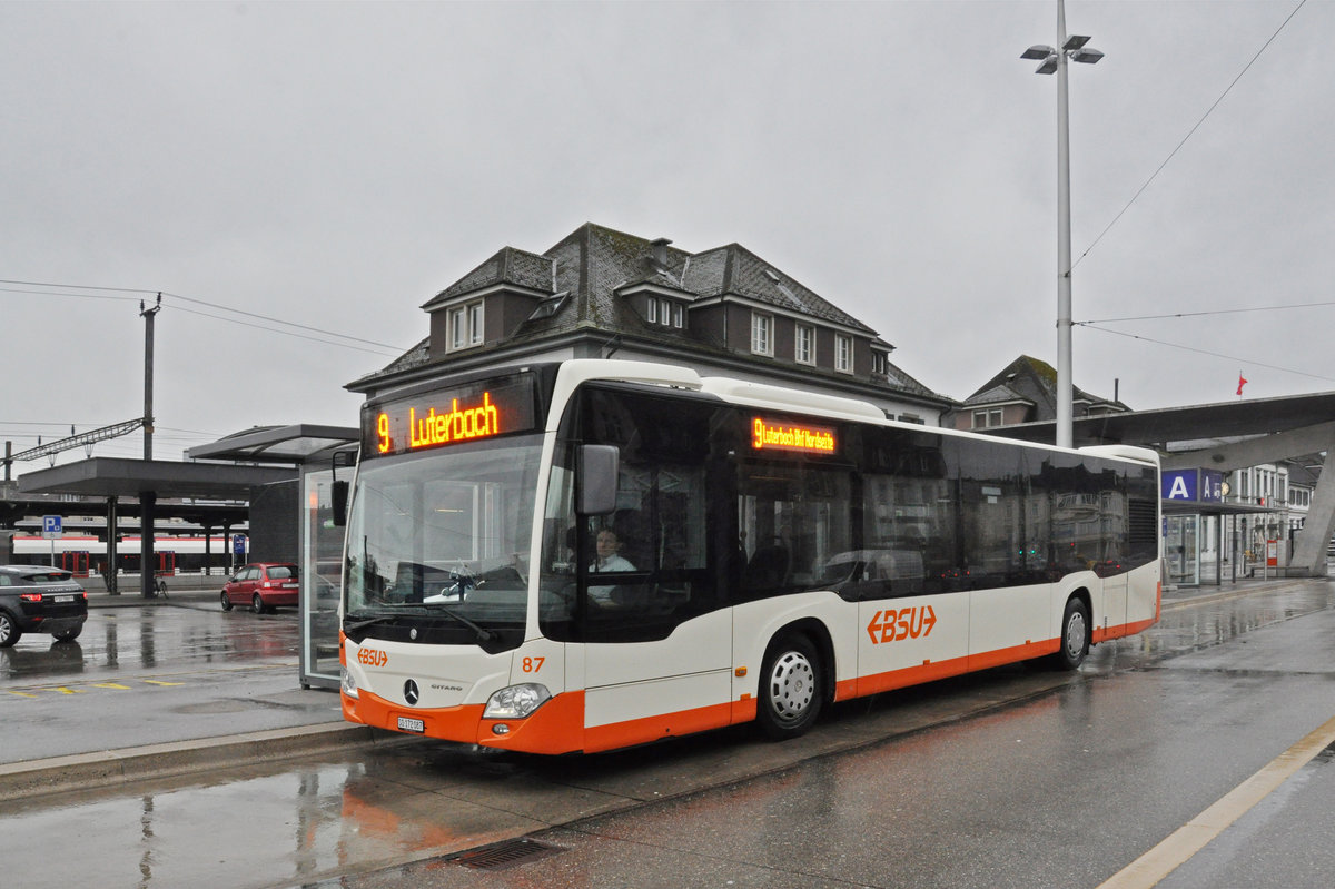 Mercedes Citaro 87, auf der Linie 9, bedient die Haltestelle beim Bahnhof Solothurn. Die Aufnahme stammt vom 09.12.2019.