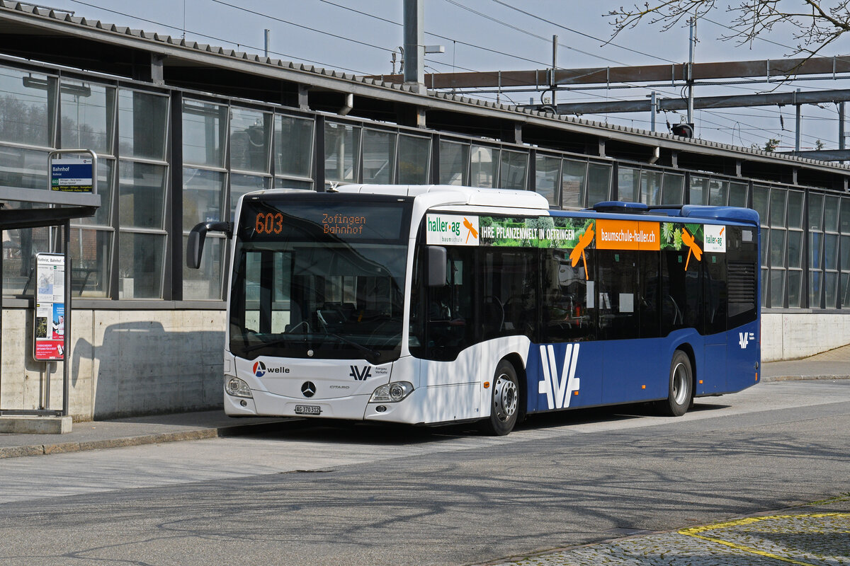Mercedes Citaro, auf der Linie 603, wartet am 23.03.2026 beim Bahnhof Rothrist.