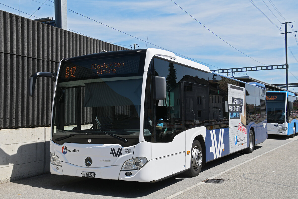 Mercedes Citaro der AVA, auf der Linie 612, wartet am 20.07.2026 an der Haltestelle beim Bahnhof Rothrist.
