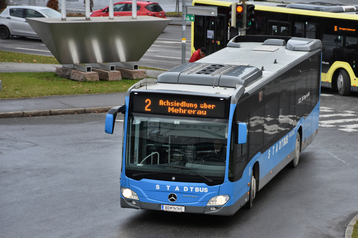Mercedes Citaro c2 als Stadtbus Bregenz (Linie 2) am 2020-12-29 in der Einfahrt zum Bahnhof Bregenz