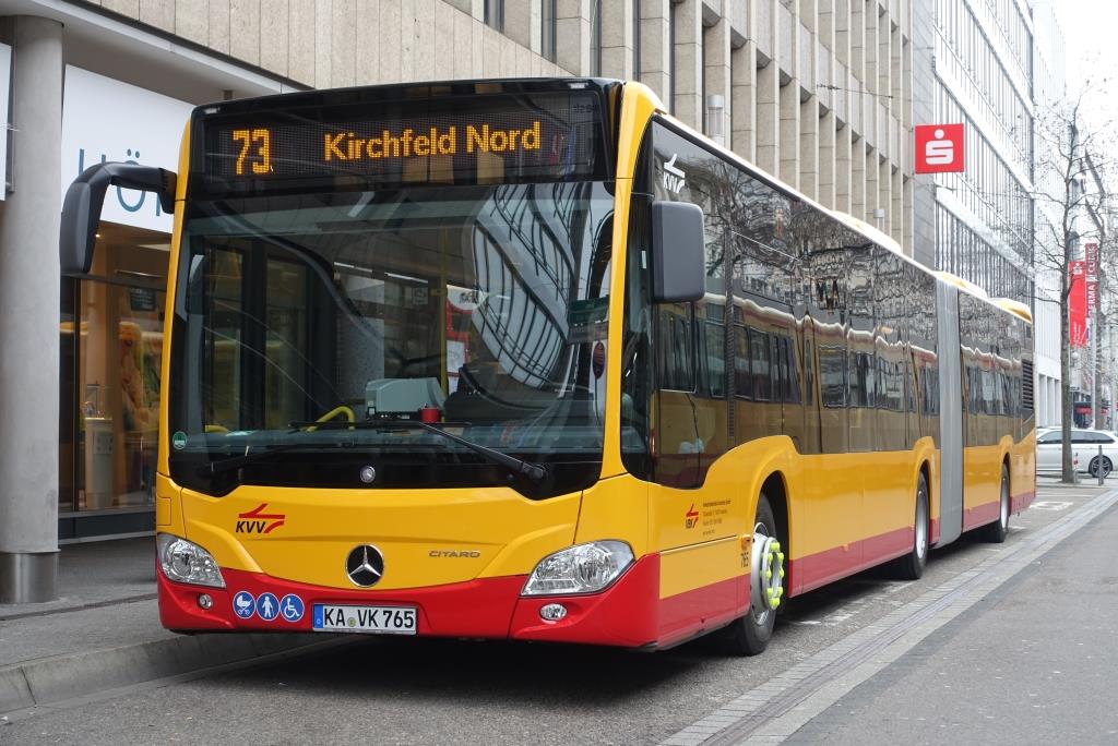 Mercedes Citaro C2 G  Verkehrsbetriebe Karlsruhe  in den neuen Farben, Karlsruhe Dezember 2018