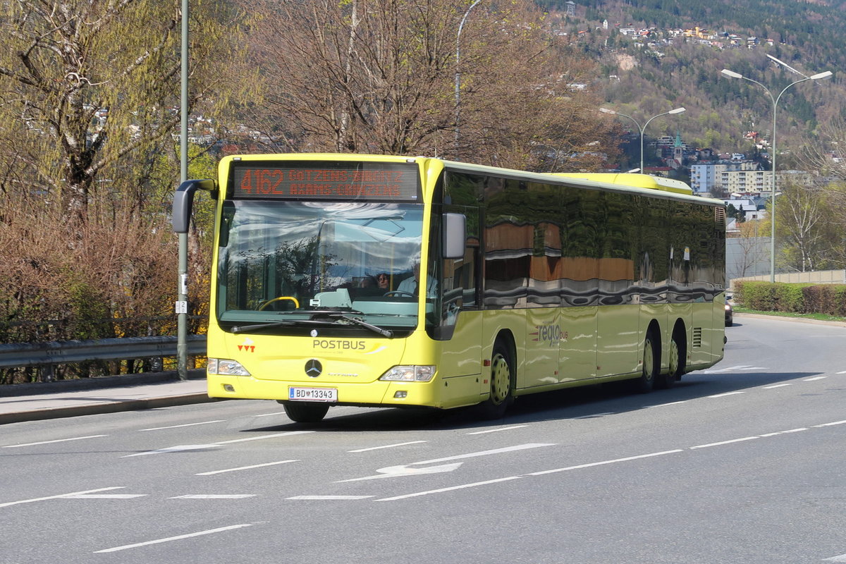 Mercedes Citaro Facelift BD-13343 von Postbus als Linie 4162 in Anfahrt auf die Haltestelle Peterbrünnl in Innsbruck. Aufgenommen 13.4.2018.