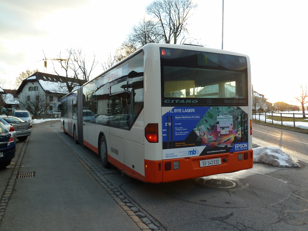 Mercedes Citaro G Nr. 32 (2001) vom BSU am 25. Februar 2015 bei der Wendeschlaufe der Linie 1 in Oberdorf SO. Die BSU Serie 30-32 gehört zu meinen absoluten Topfavoriten was Busse anbelangt ;)s