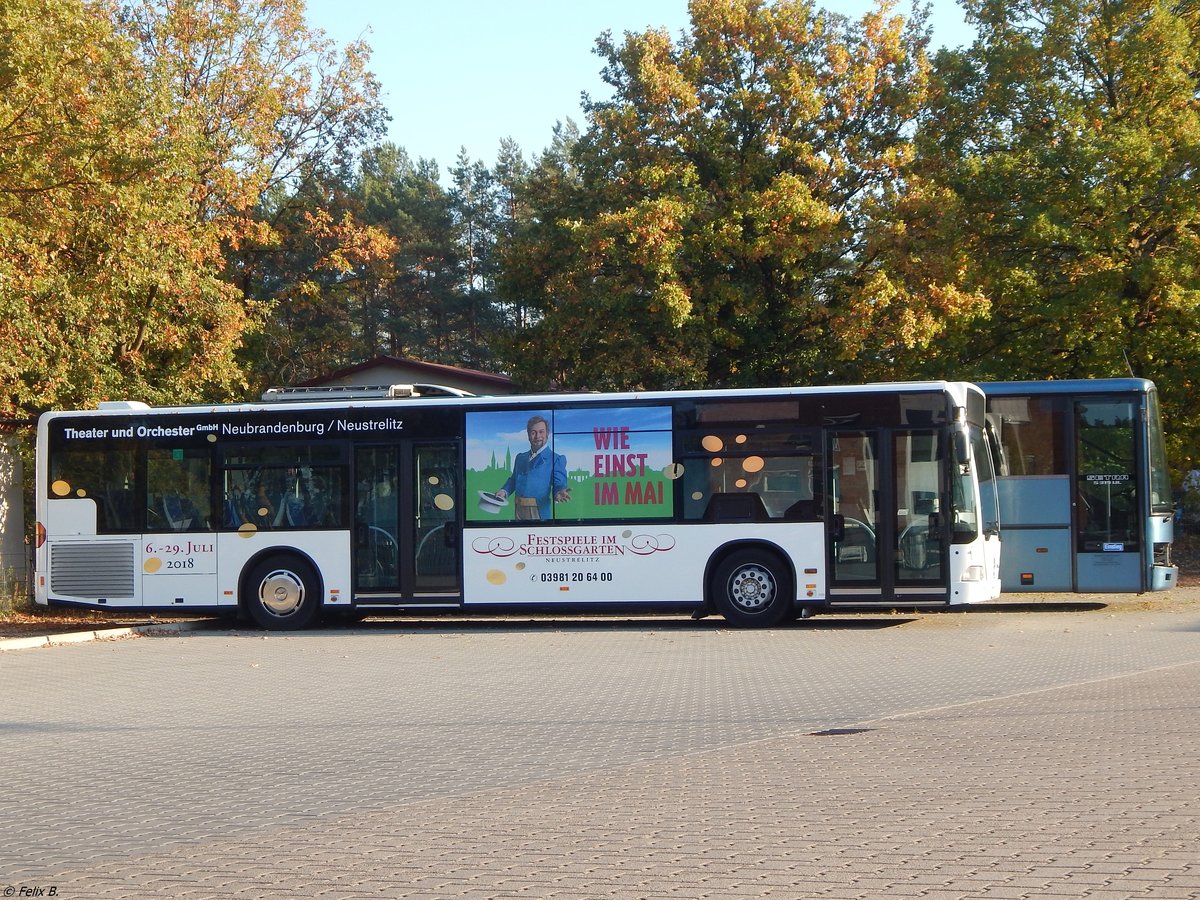Mercedes Citaro I von B.B.-Reisen und Setra 319 UL von Unger Reisen aus Deutschland in Neustrelitz am 14.10.2018
