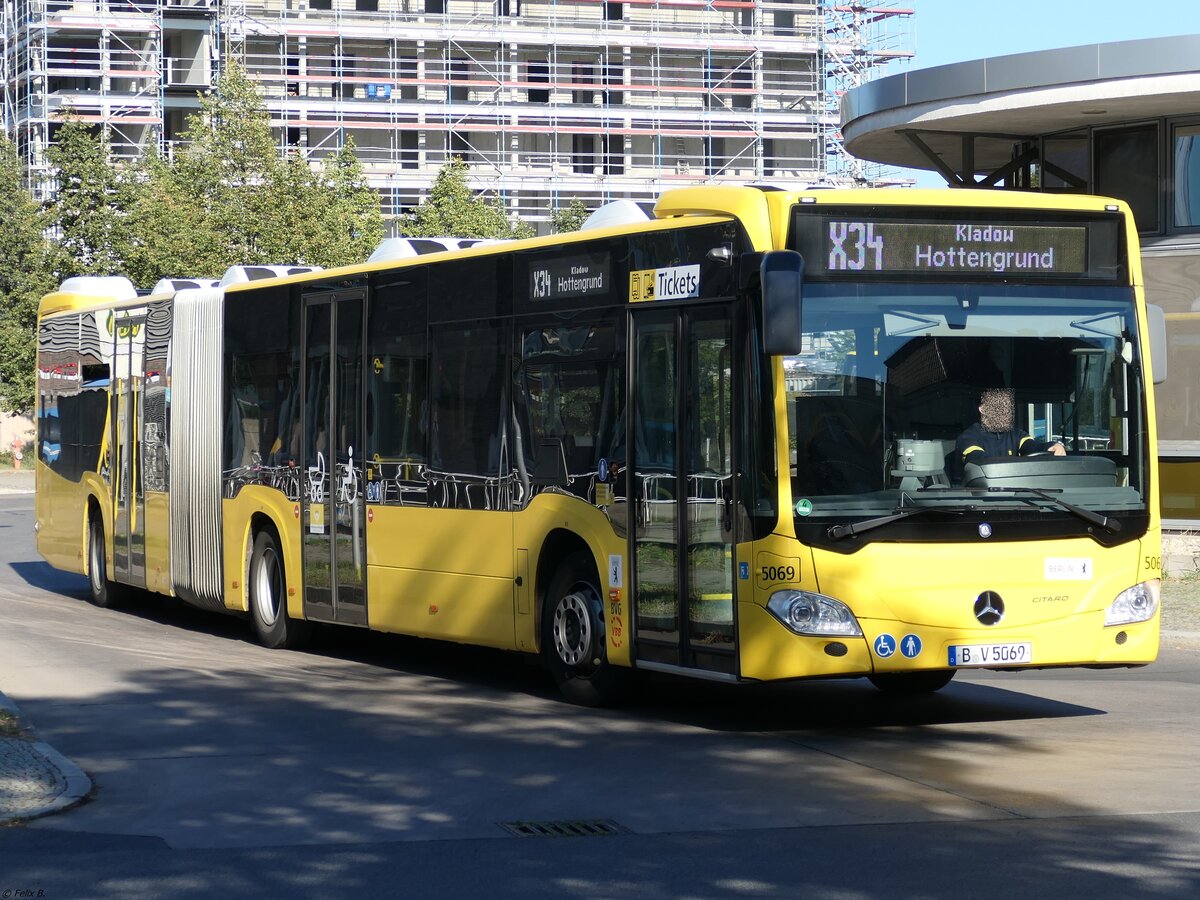Mercedes Citaro III der BVG in Berlin am 10.10.2021