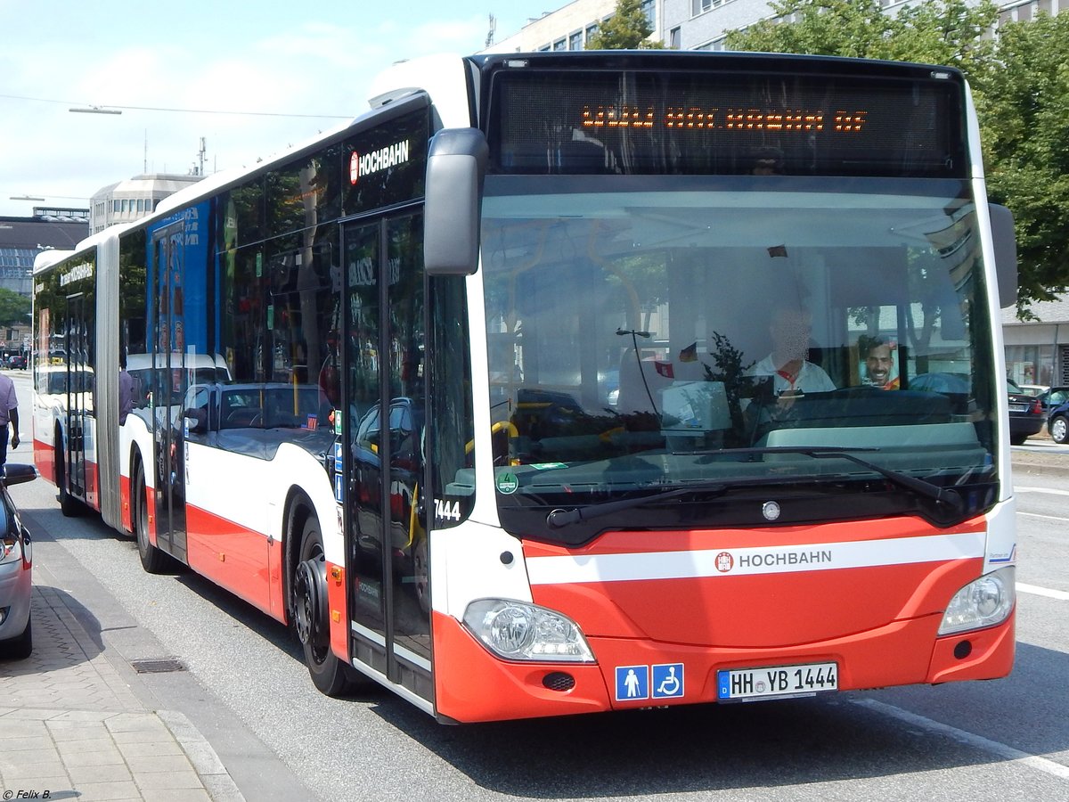Mercedes Citaro III der Hamburger Hochbahn AG in Hamburg am 23.07.2015