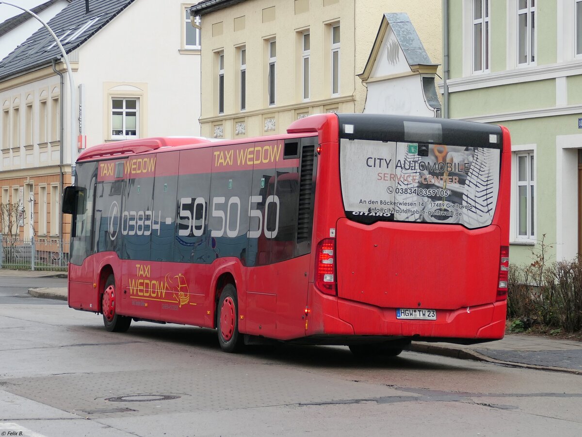 Mercedes Citaro III von Taxi Wedow aus Deutschland in Neubrandenburg am 06.04.2022