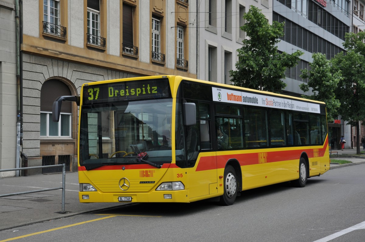 Mercedes Citaro mit der Betriebsnummer 35 auf der Linie 37 am Aeschenplatz. Die Aufnahme stammt vom 27.05.2014.