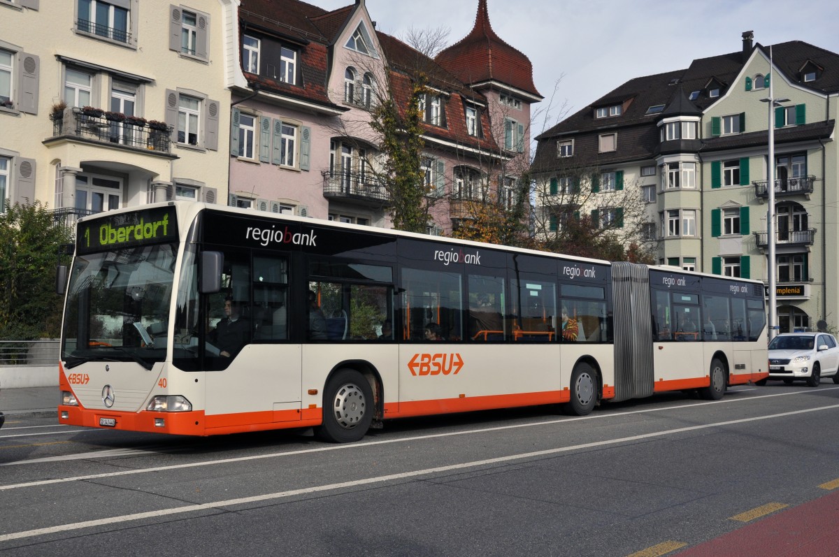 Mercedes Citaro mit der Betriebsnummer 40 auf der Linie 1 beim Bahnhof Solothurn. Die Aufnahme stammt vom 08.11.2012.