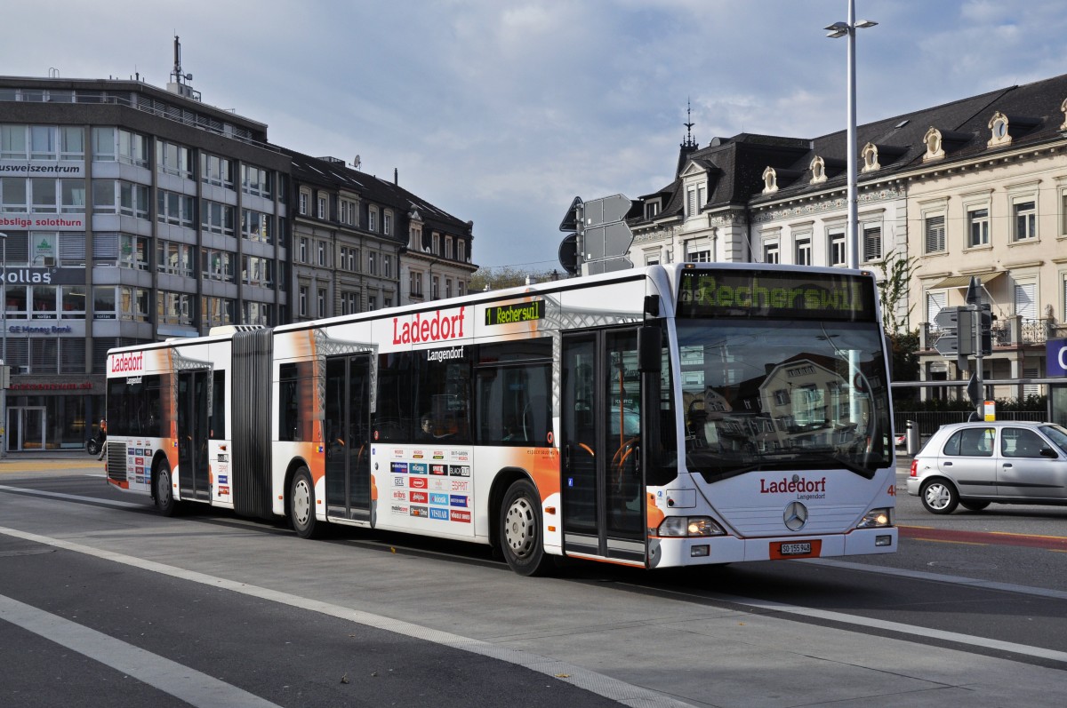 Mercedes Citaro mit der Betriebsnummer 48 und der Ladedorf Werbung auf der Linie 1 beim Bahnhof Soloturn. Die Aufnahme stammt vom 08.11.2012.