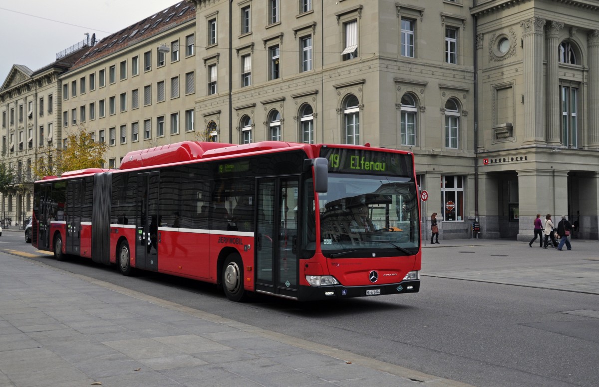 Mercedes Citaro mit der Betriebsnummer 844 auf der Linie 19 beim Bundeshaus in Bern. Die Aufnahme stammt vom 08.11.2013.