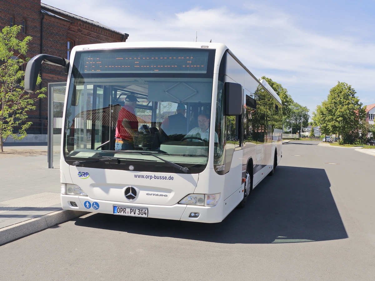 Mercedes Citaro von der Ostprignitz-Ruppiner Personenverkehrsgesellschaft in Wittstock (Dose) am Bahnhof am 24. Juli 2019.