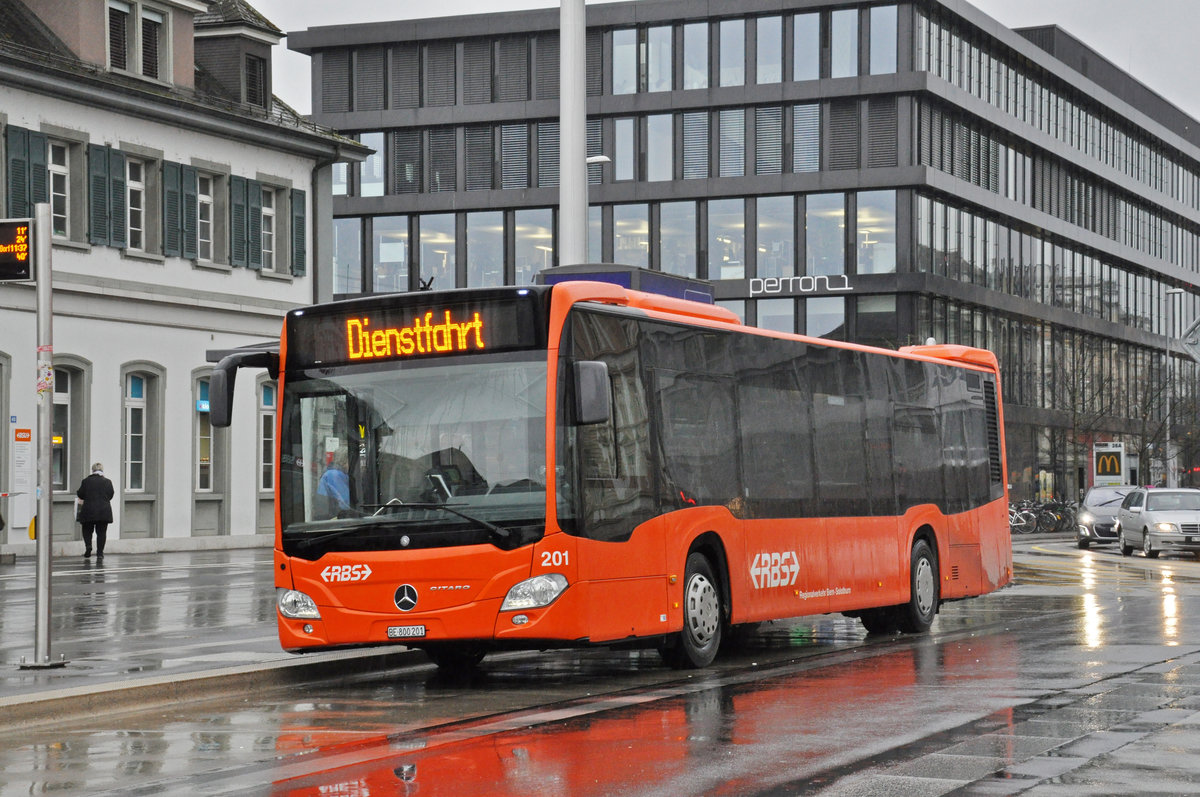 Mercedes Citaro der RBS wartet als Dienstfahrt beim Bahnhof Solothurn. Die Aufnahme stammt vom 09.12.2019.