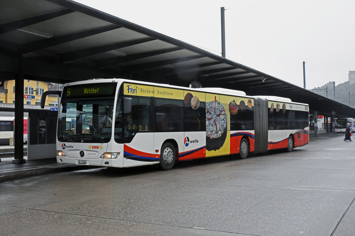 Mercedes Citaro der RVBW, auf der Linie 6, bedient die Haltestelle beim Bahnhof Baden. Die Aufnahme stammt vom 02.02.2019.