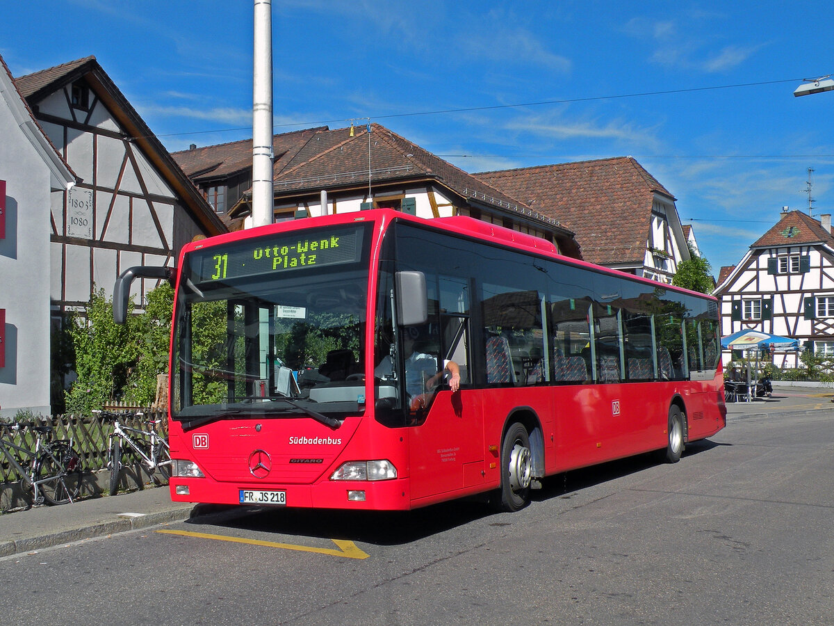 Mercedes Citaro von Südbadenbus, auf der Linie 31, wartet am 10.09.2011 an der Endstation in Allschwil.