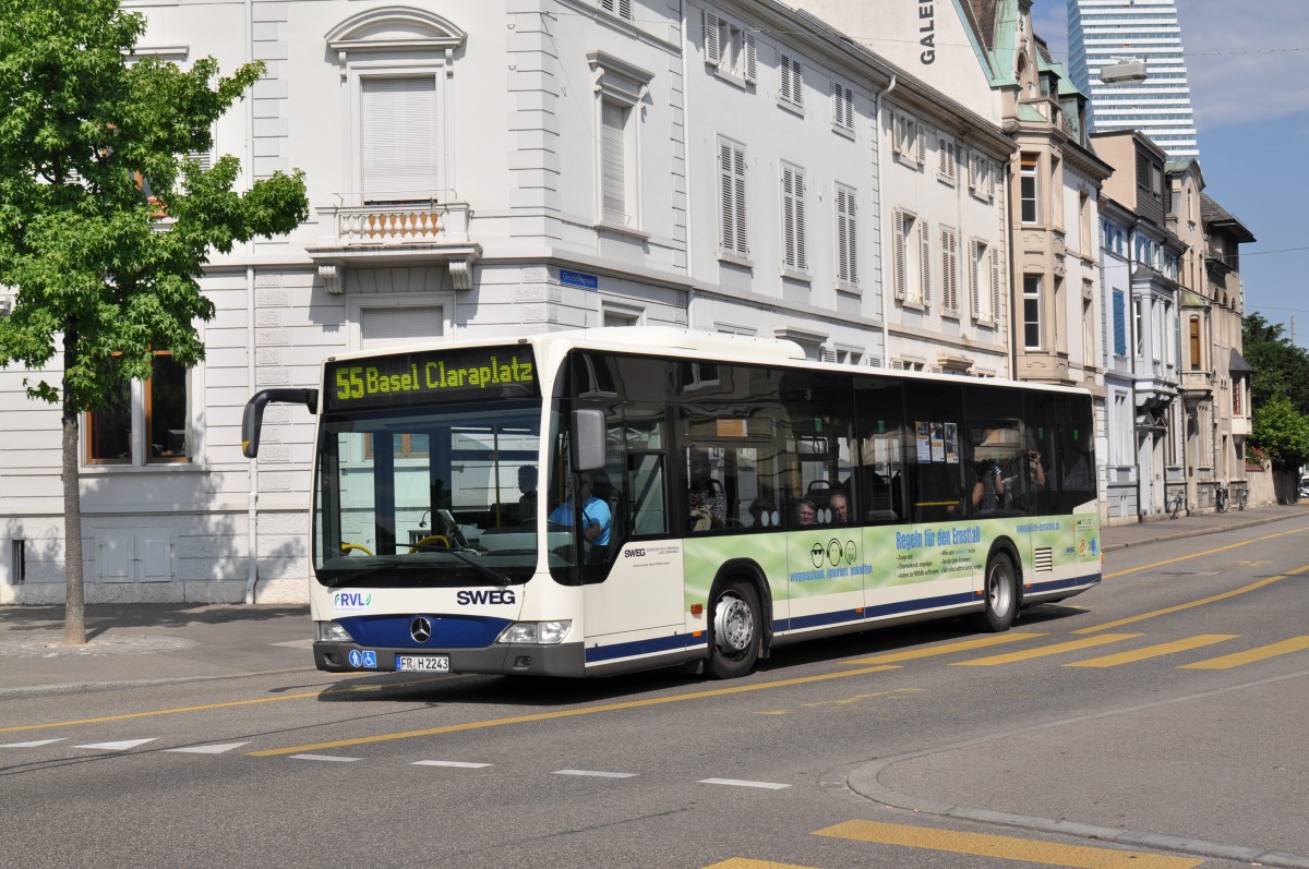 Mercedes Citaro von SWEG auf der Linie 55 fährt zur Endstation am Claraplatz. Die Aufnahme stammt vom 11.06.2015.