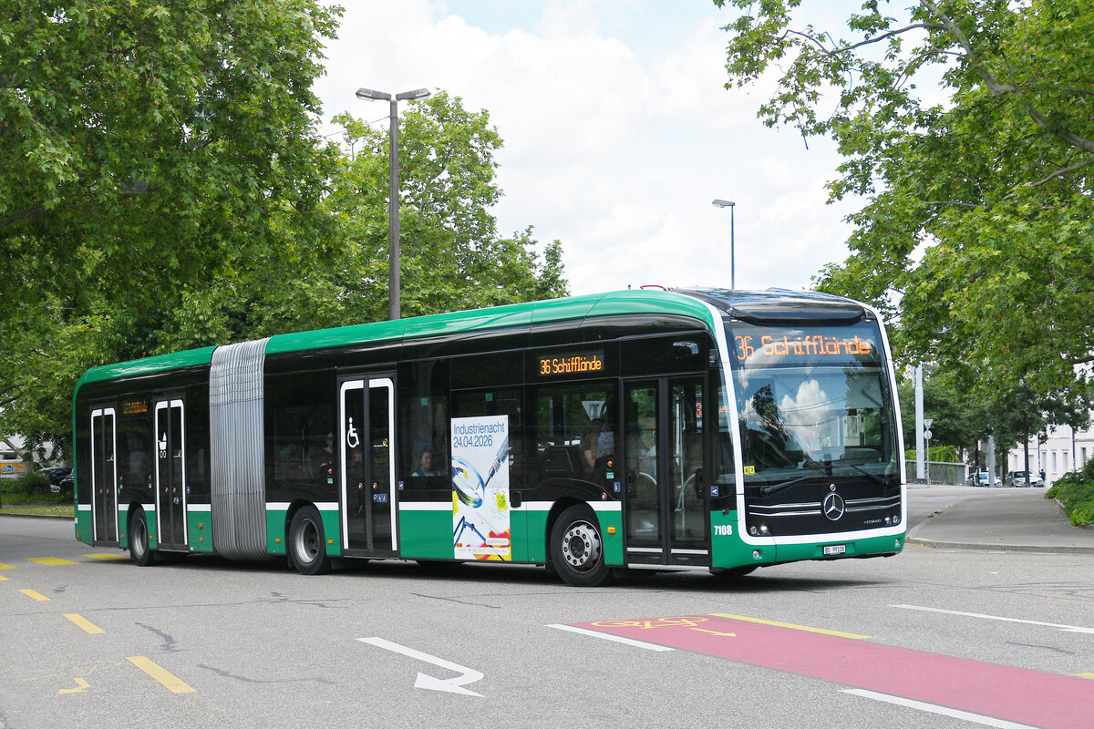 Mercedes eCitaro 7108, auf der Linie 36, f�hrt am 01.06.2026 zur Haltestelle Kannenfeldplatz. Aufnahme Basel.