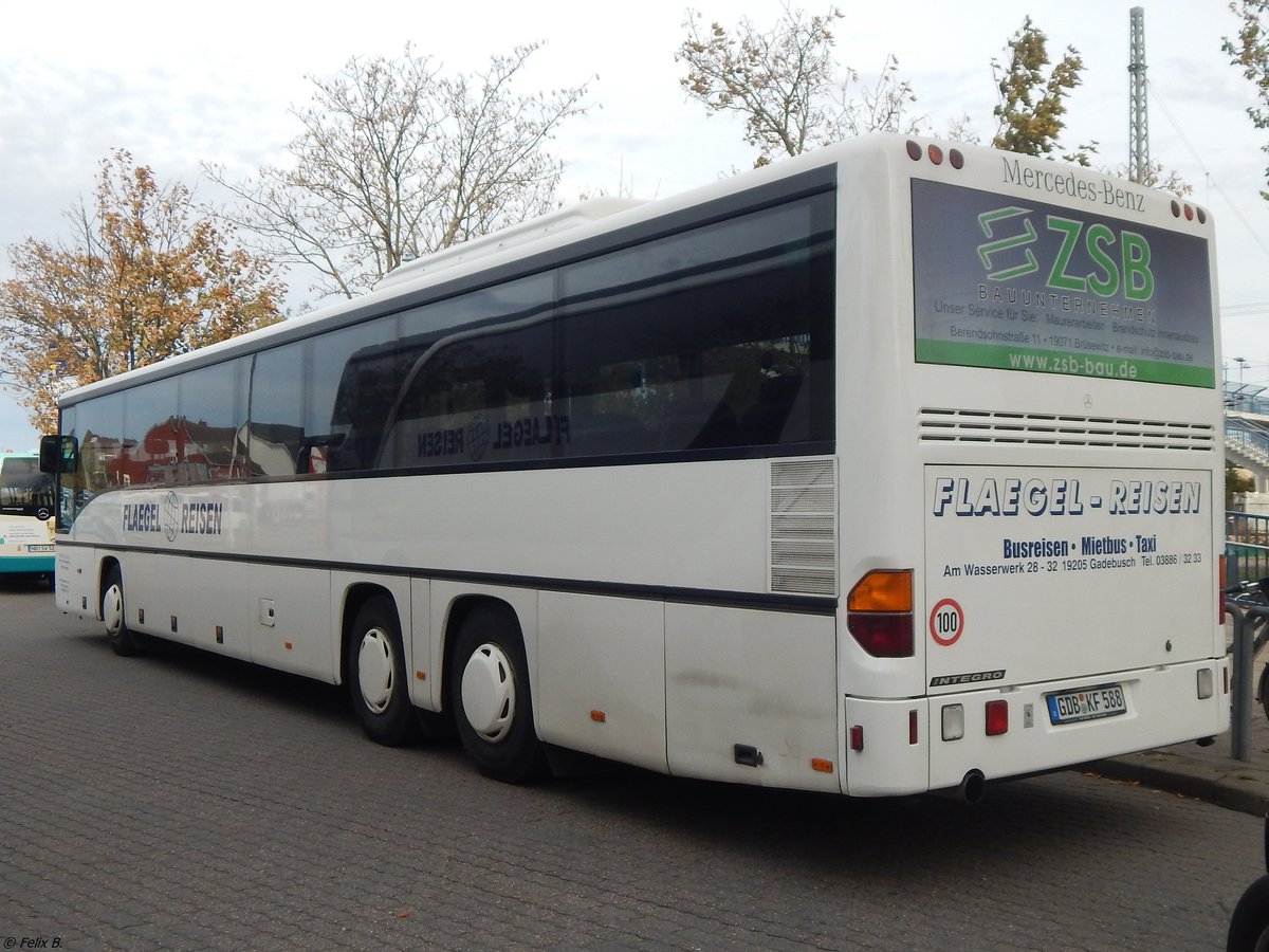 Mercedes Integro von Flaegel Reisen aus Deutschland in Neubrandenburg am 26.09.2018