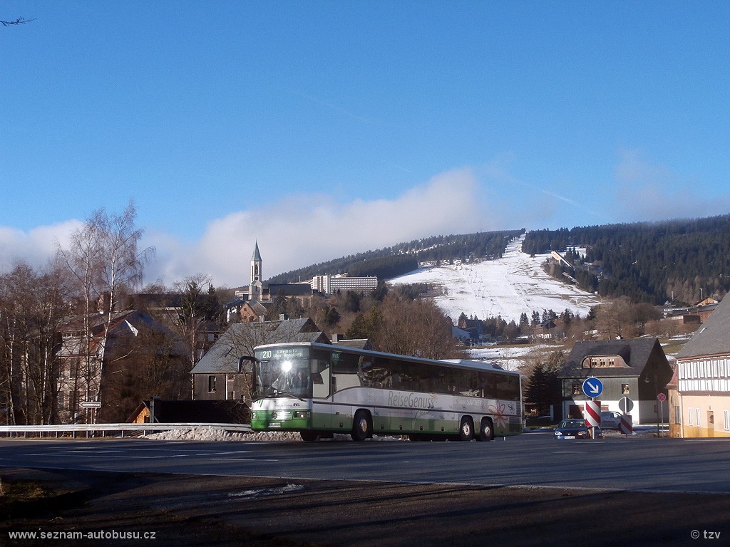 Mercedes Integro L auf der Linie 210 aus Oberwiesenthal nach Chemnitz in Oberwiesenthal, Annabergerstrasse. (27.12.2013)