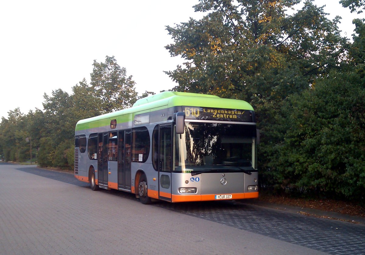 Mercedes Irvine Citaro aufgenommen in Langenhagen/Zentrum am 06.08.2015