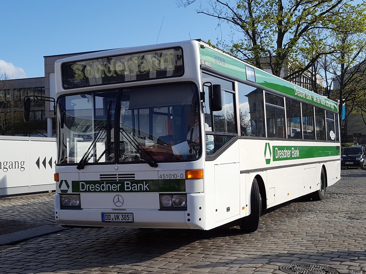 Mercedes O 405 der Dresdner Verkehrsbetriebe in Dresden am 15.04.2016
