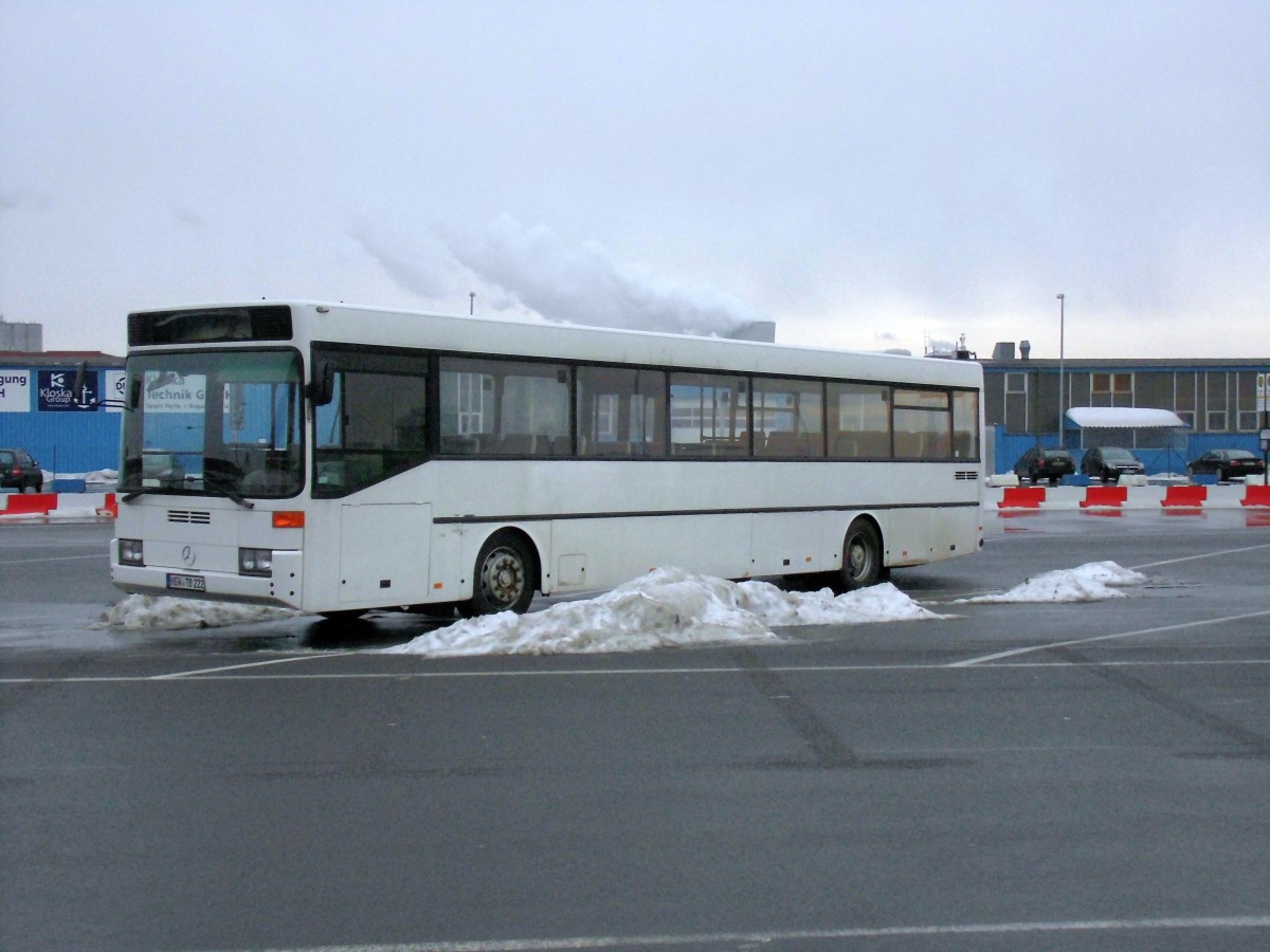 Mercedes Shuttle Bus des Fährhafens Rostock am 01.02.14