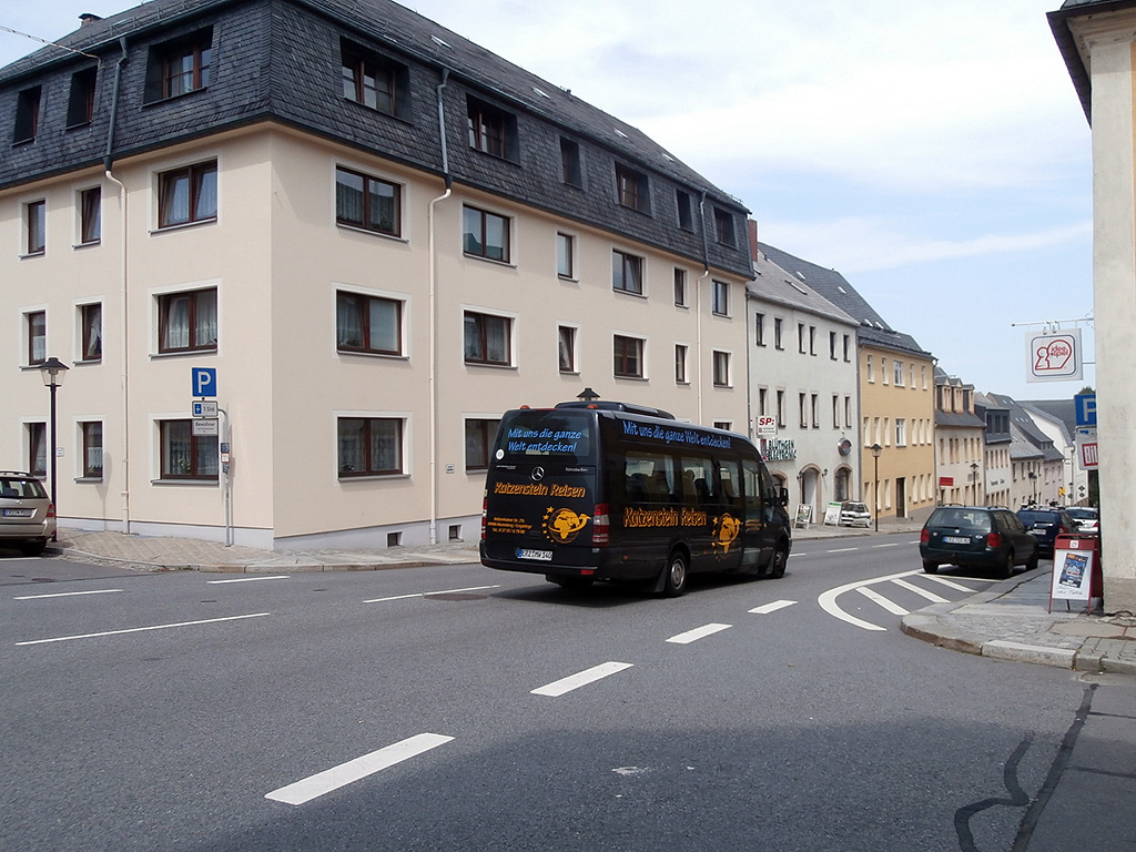 Mercedes Sprinter auf der Stadtlinie in Marienberg, Freiberger-strasse. (7.8.2013)