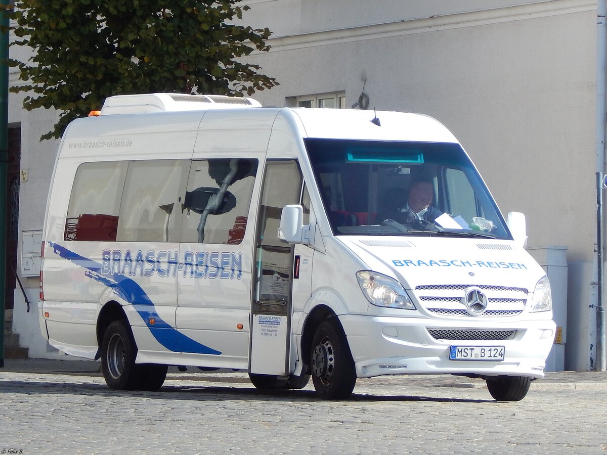 Mercedes Sprinter von Braasch Reisen aus Deutschland in Neustrelitz am 23.09.2019