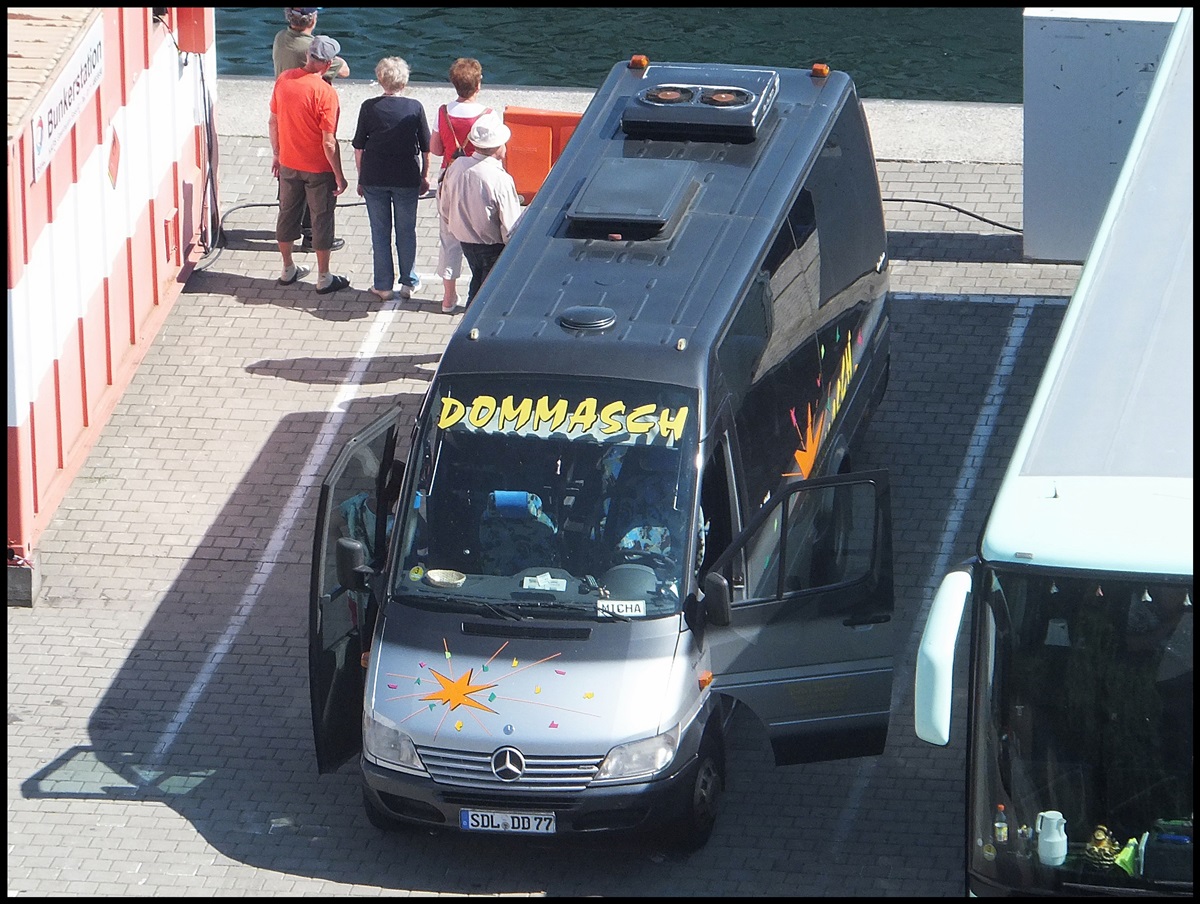 Mercedes Sprinter von Dommasch aus Deutschland im Stadthafen Sassnitz am 02.08.2013