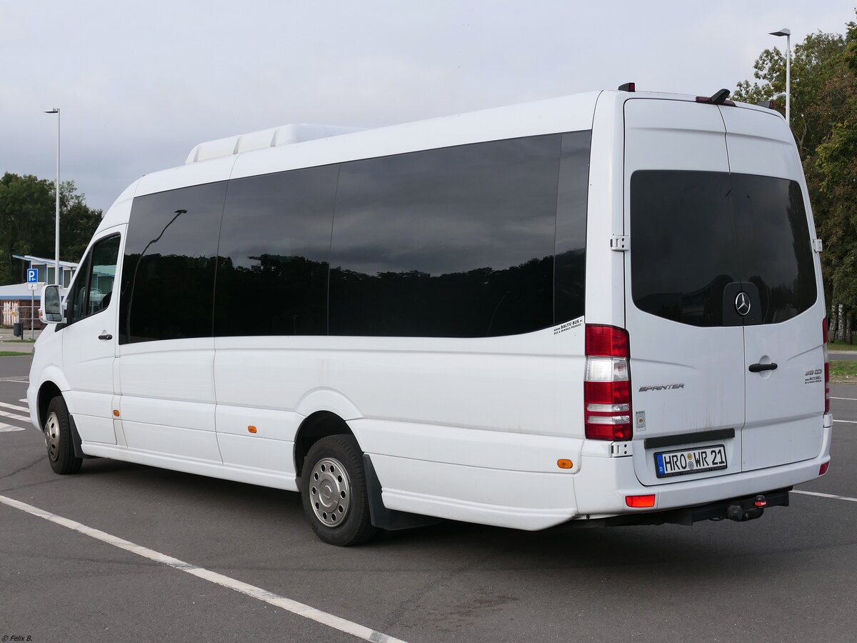 Mercedes Sprinter von Westphal-Reisen aus Deutschland in Neubrandenburg am 10.10.2020