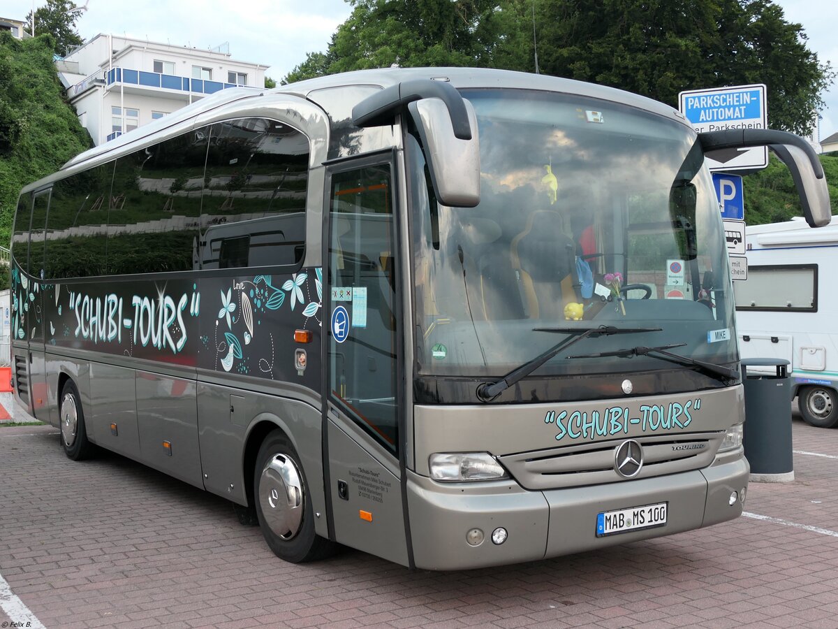 Mercedes Tourino von Schubi-Tours aus Deutschland im Stadthafen Sassnitz am 08.08.2021
