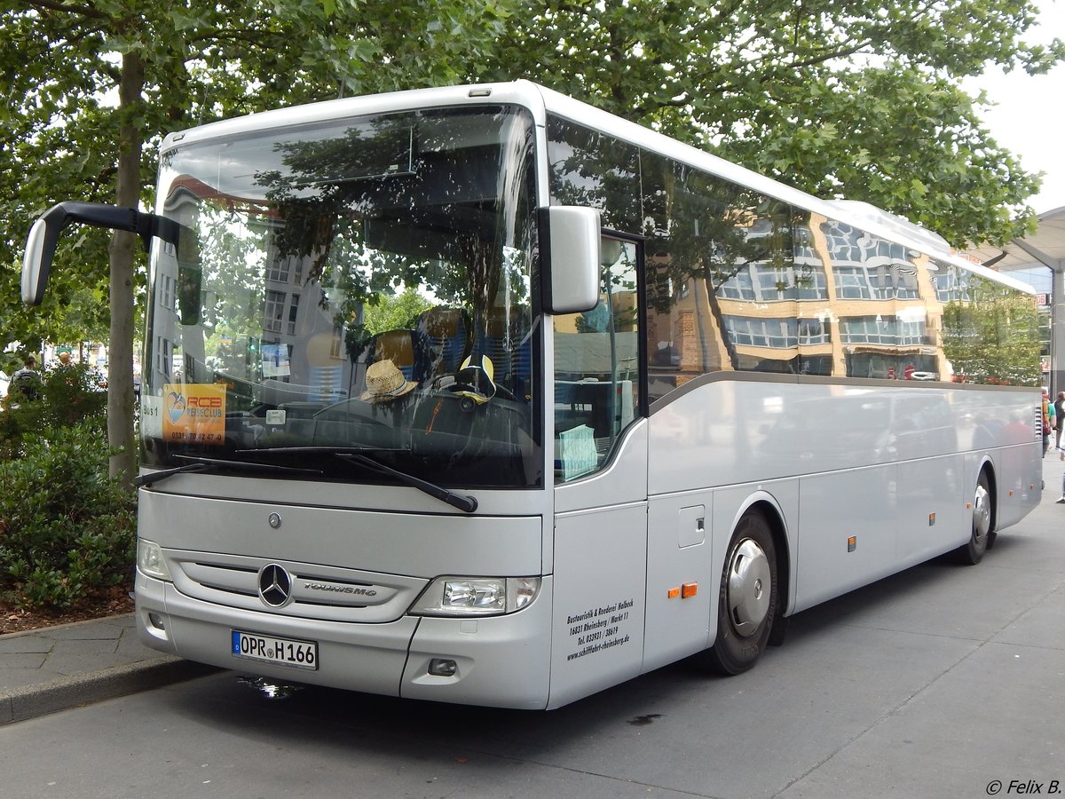 Mercedes Tourismo von Bustouristik & Reederei Halbeck aus Deutschland in Potsdam am 10.06.2016