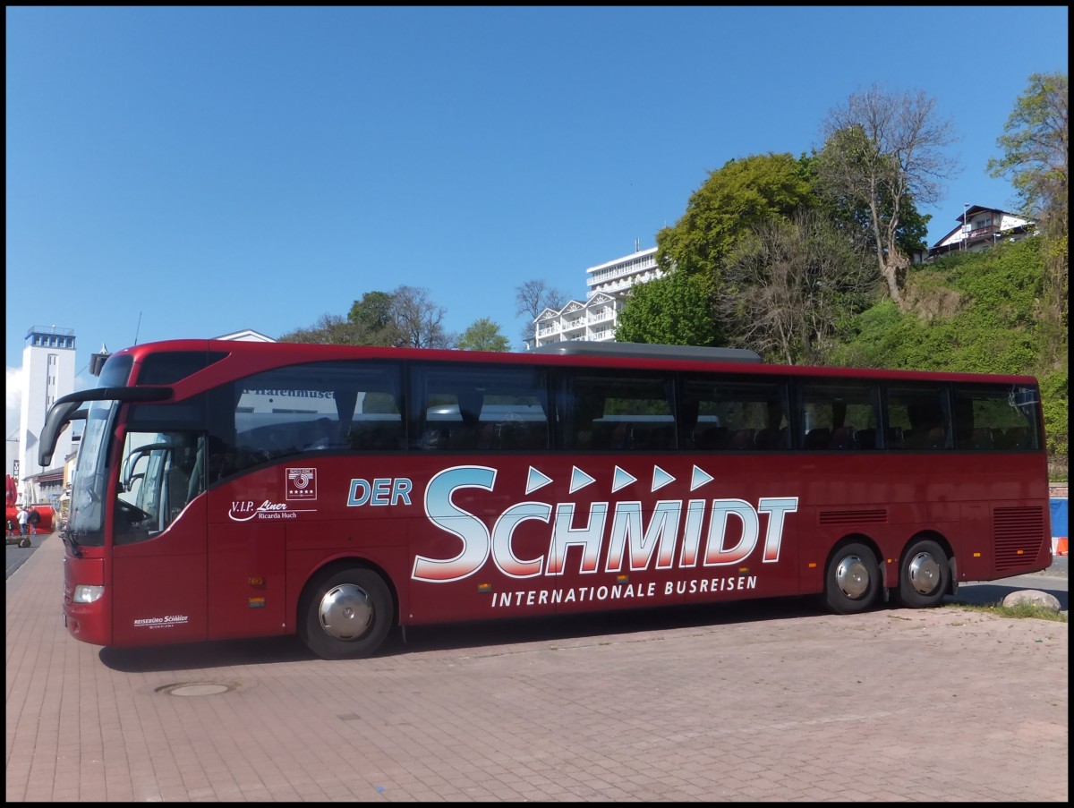 Mercedes Tourismo von Der Schmidt aus Deutschland im Stadthafen Sassnitz am 03.05.2014