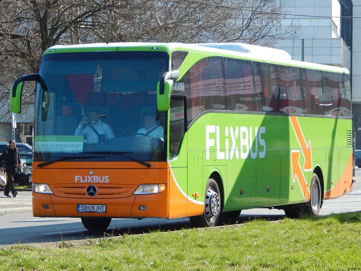 Mercedes Tourismo von Flixbus aus Rumänien in Berlin am 30.03.2019