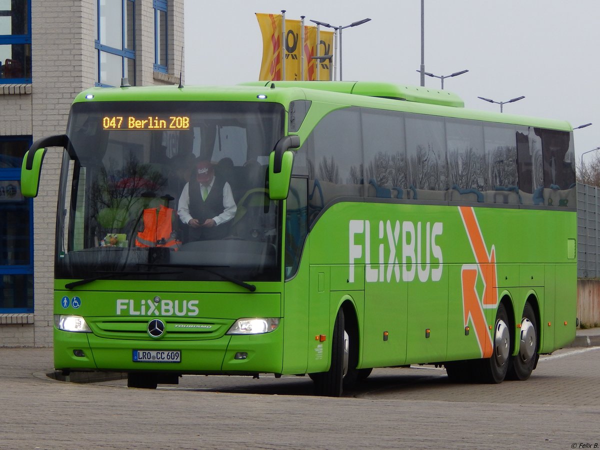 Mercedes Tourismo von Flixbus/Joost's aus Deutschland in Rostock am 25.01.2018