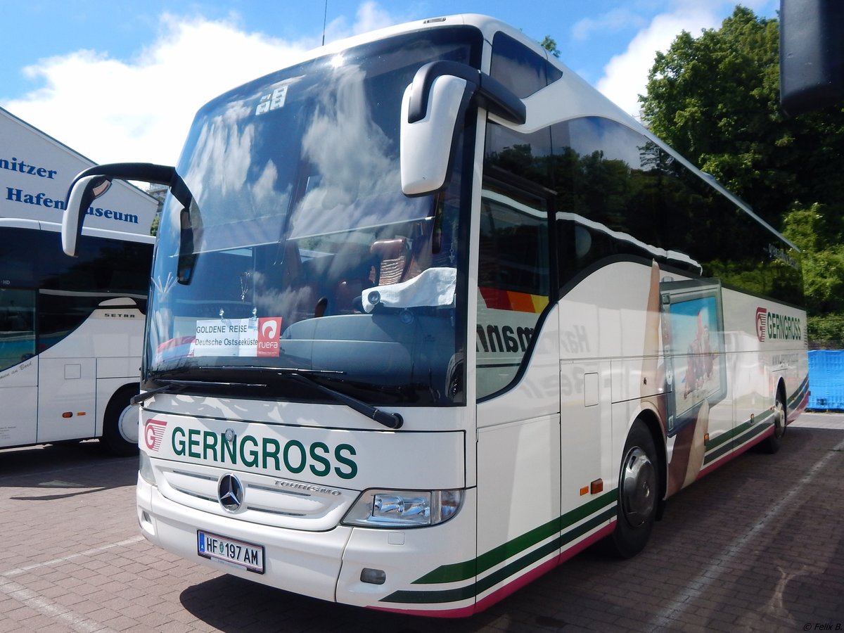 Mercedes Tourismo von Gerngross aus Österreich im Stadthafen Sassnitz am 11.06.2015