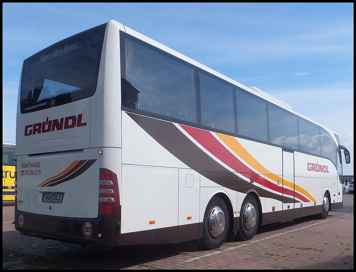 Mercedes Tourismo von Grndl aus Deutschland im Stadthafen Sassnitz am 29.08.2013