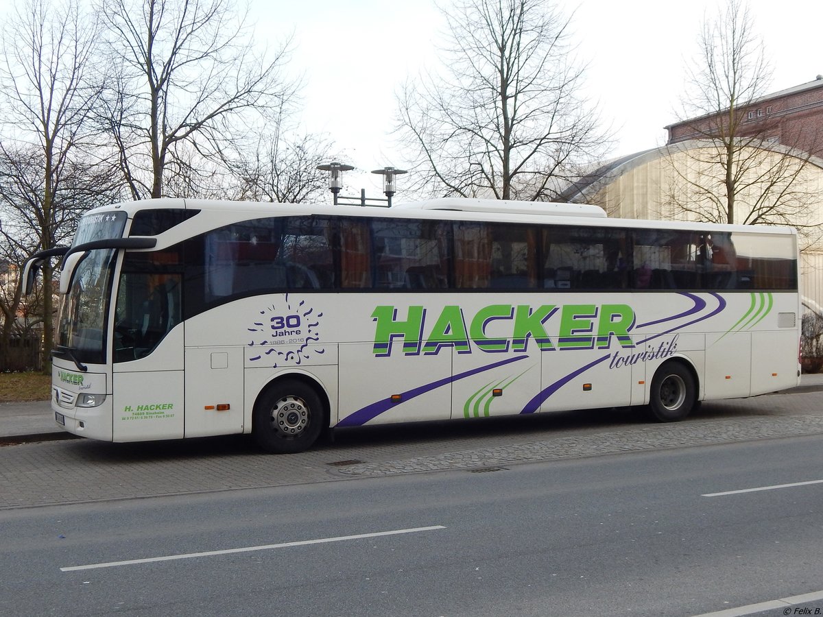 Mercedes Tourismo von Hacker aus Deutschland in Neubrandenburg am 11.03.2018