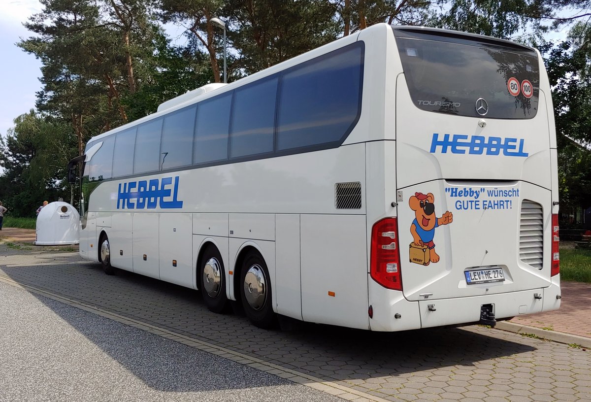 Mercedes Tourismo von Hebbel Reisen Leverkusen am 10.06.19 an einer Rastätte der A27