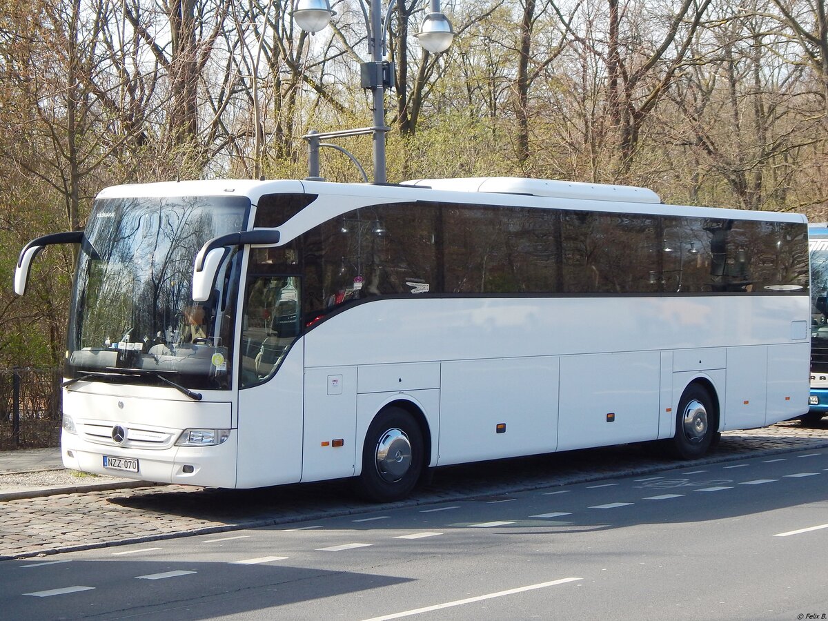 Mercedes Tourismo von Hegin Kft. aus Ungarn in Berlin am 30.03.2019
