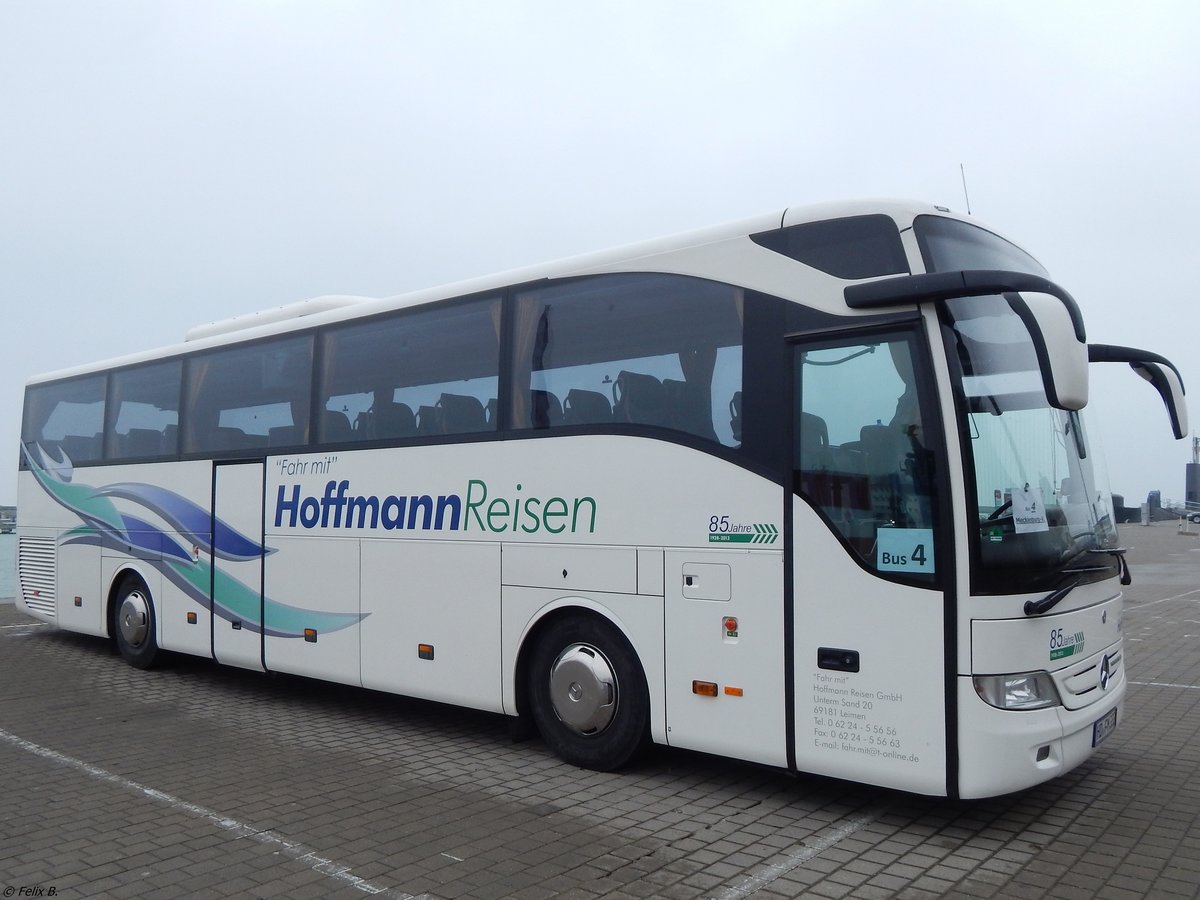 Mercedes Tourismo von Hoffmann Reisen aus Deutschland im Stadthafen Sassnitz am 26.03.2015