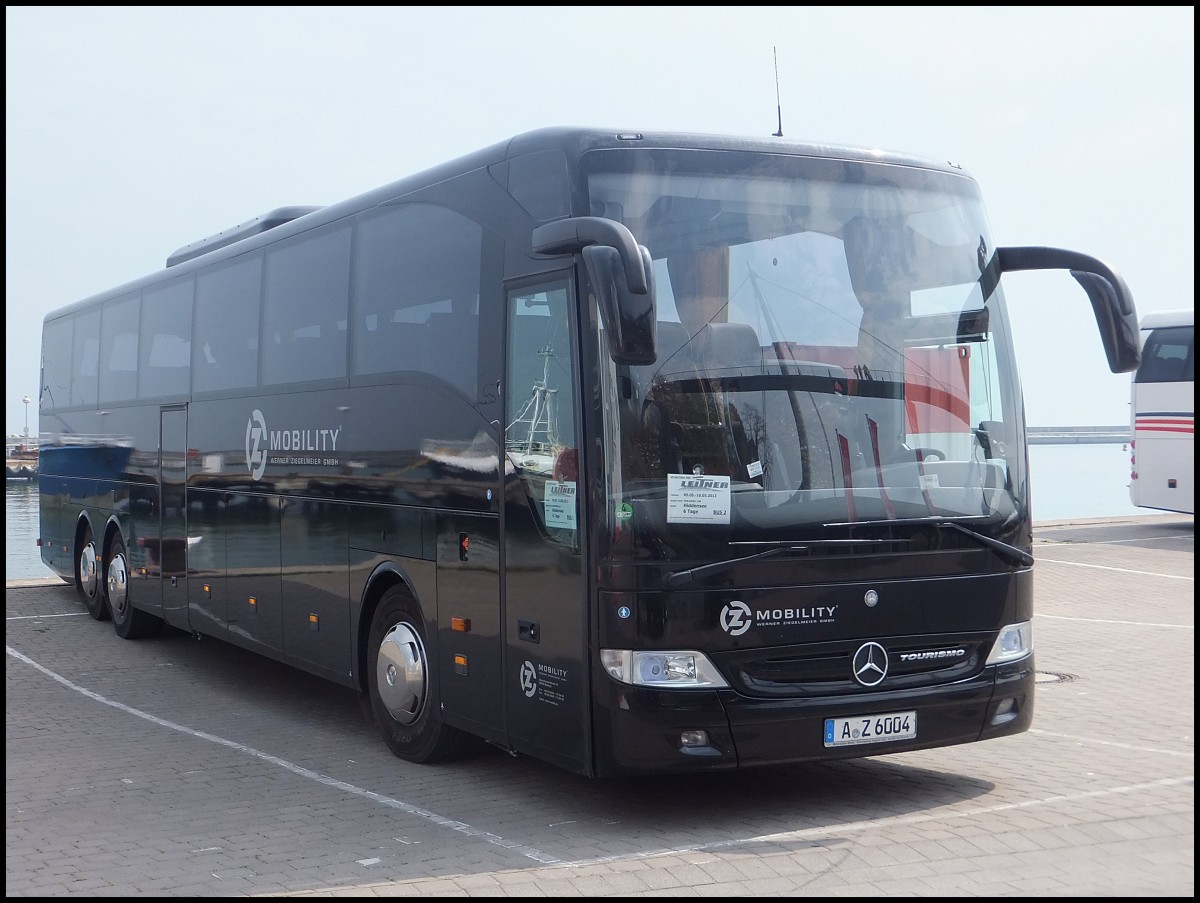 Mercedes Tourismo von Mobility aus Deutschland im Stadthafen Sassnitz am 08.05.2013