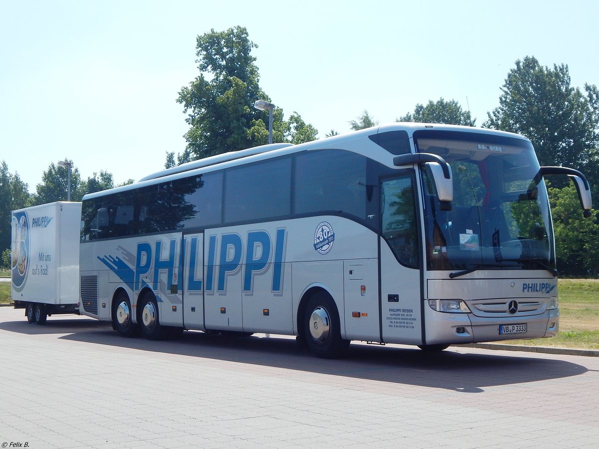 Mercedes Tourismo von Philippi aus Deutschland mit Anhänger in Sassnitz am 03.06.2018